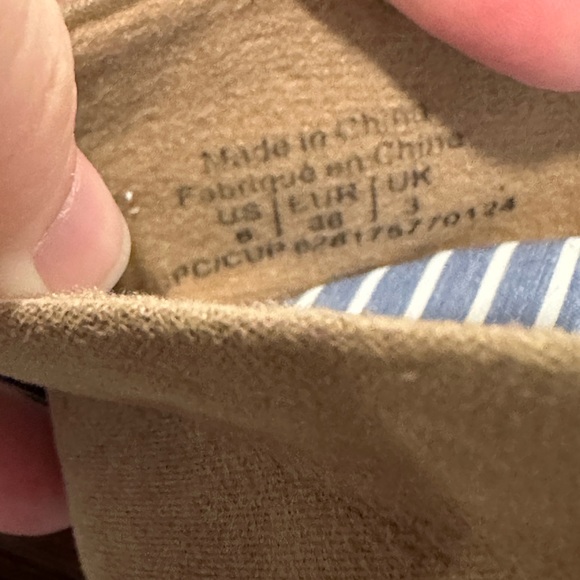 NWT| Suede Like Nude Flats - Picture 4 of 4